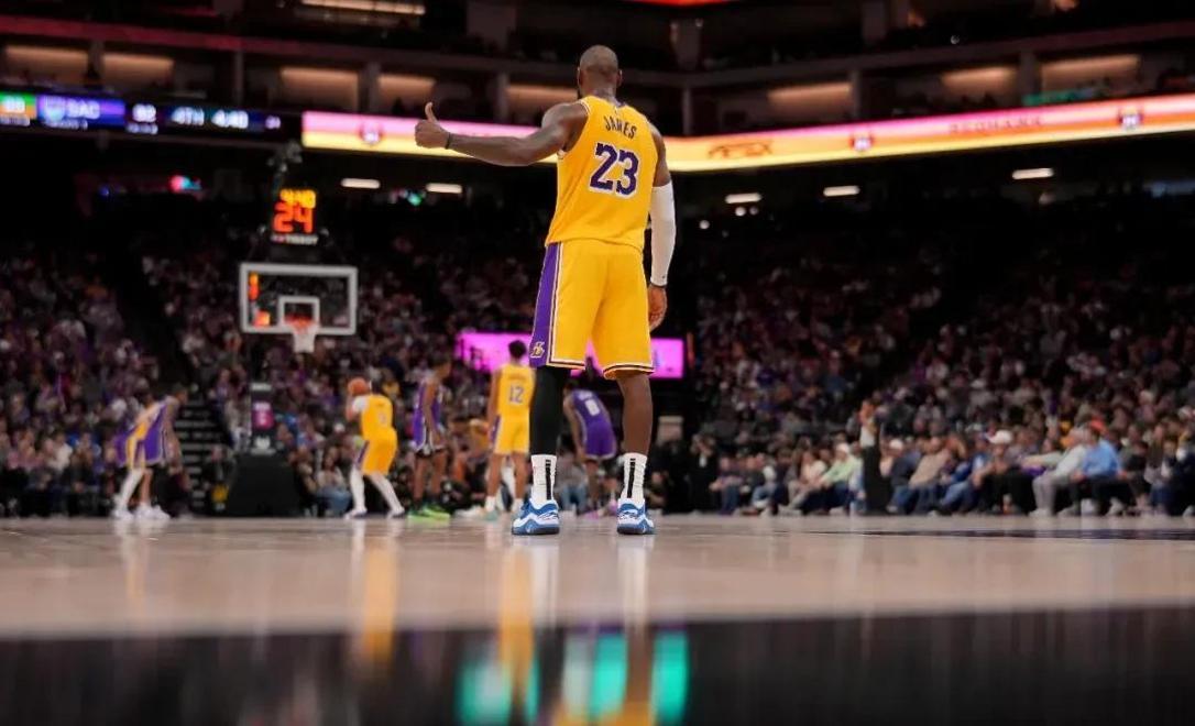 TL不断突破！，浓眉哥连续五场比赛得分超过夺冠再创辉煌时刻的简单介绍