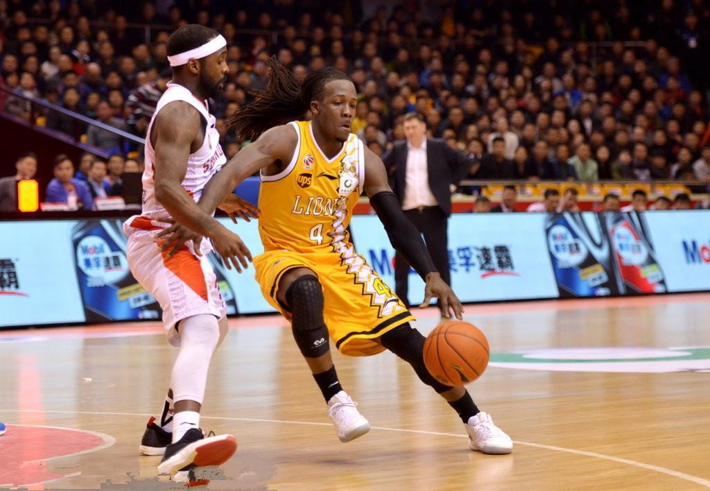 国际比赛日体能课后，罗马外线爆发备战CBA季后赛，更衣室稳定，球探报告显示潜力的简单介绍