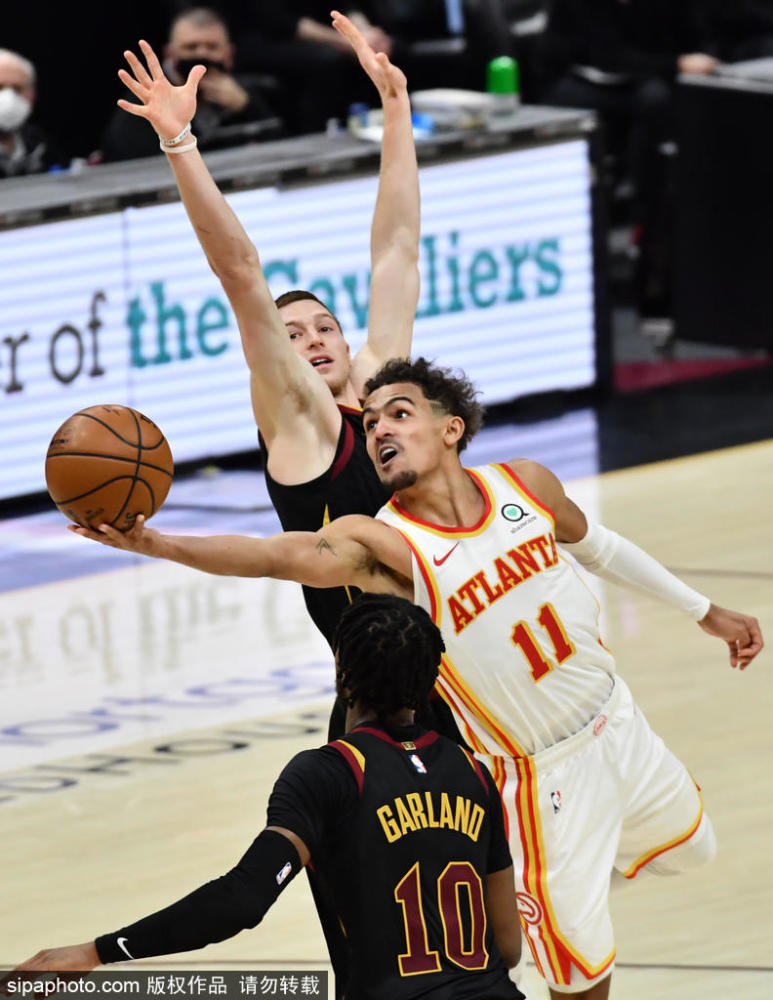 Uzi关键节点突破纪录，老鹰带队取胜！的简单介绍